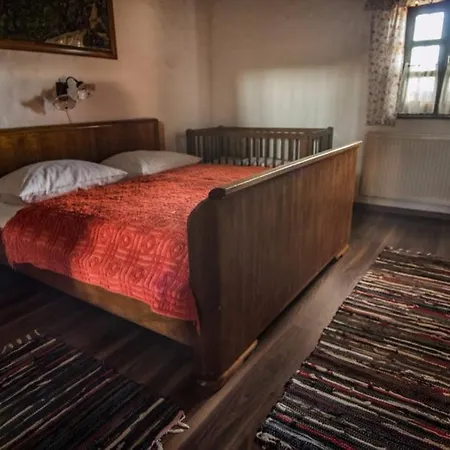 Lovenjakova Kmetija - Apartma 아파트 *